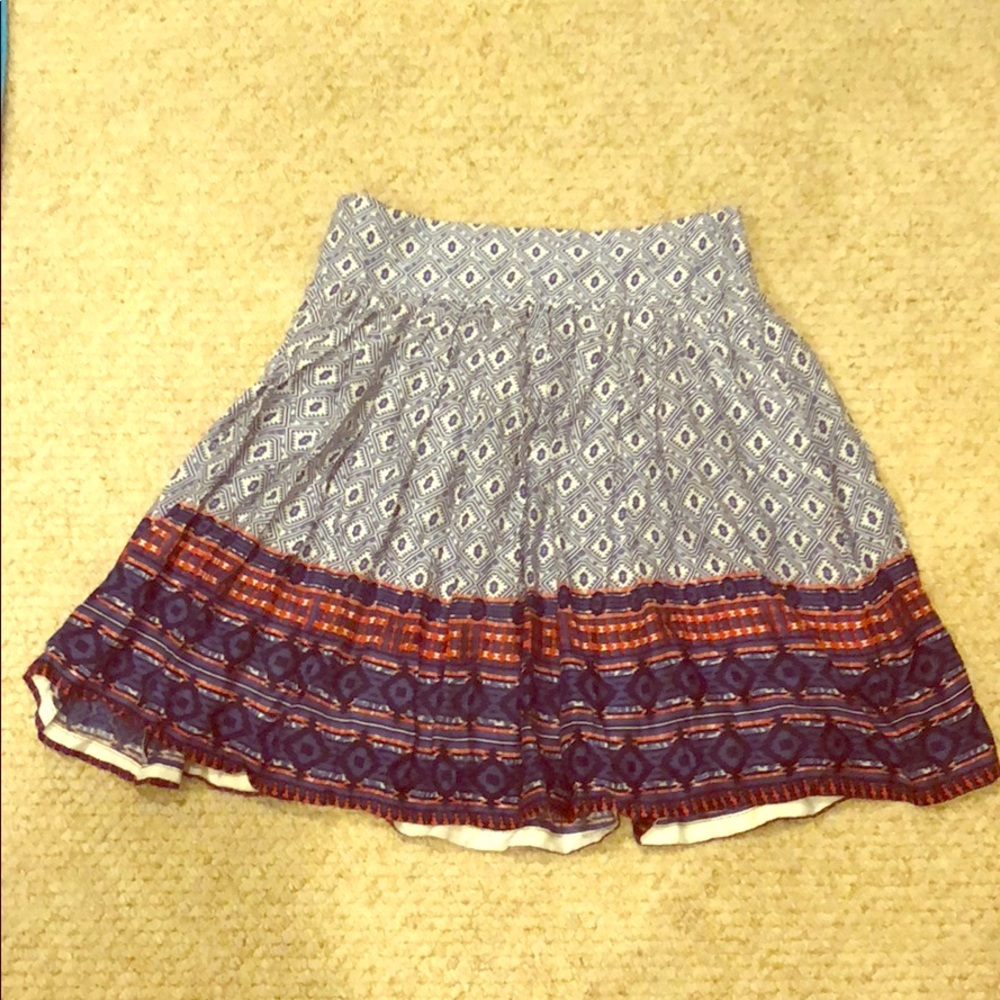 Tribal print skirt. Size medium.